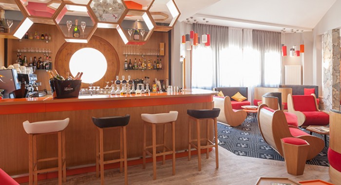 Hotel Le Royal Ours Blanc, Alpe d'Huez ski chalet, image 2
